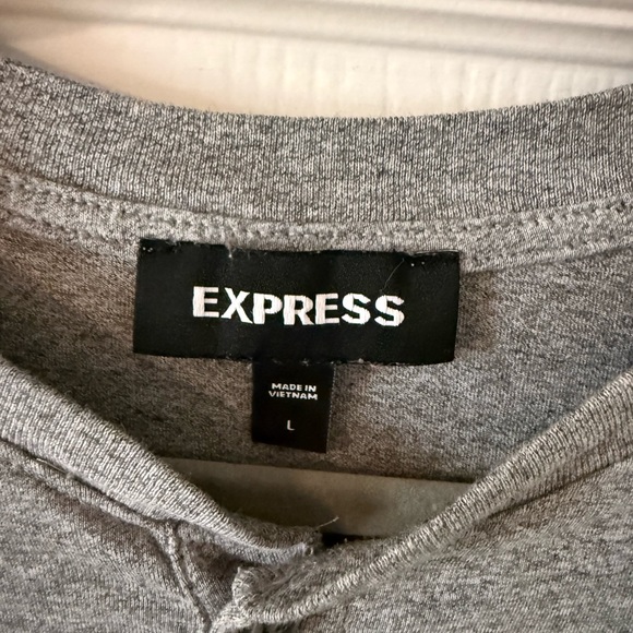 Express Henley - Picture 2 of 5